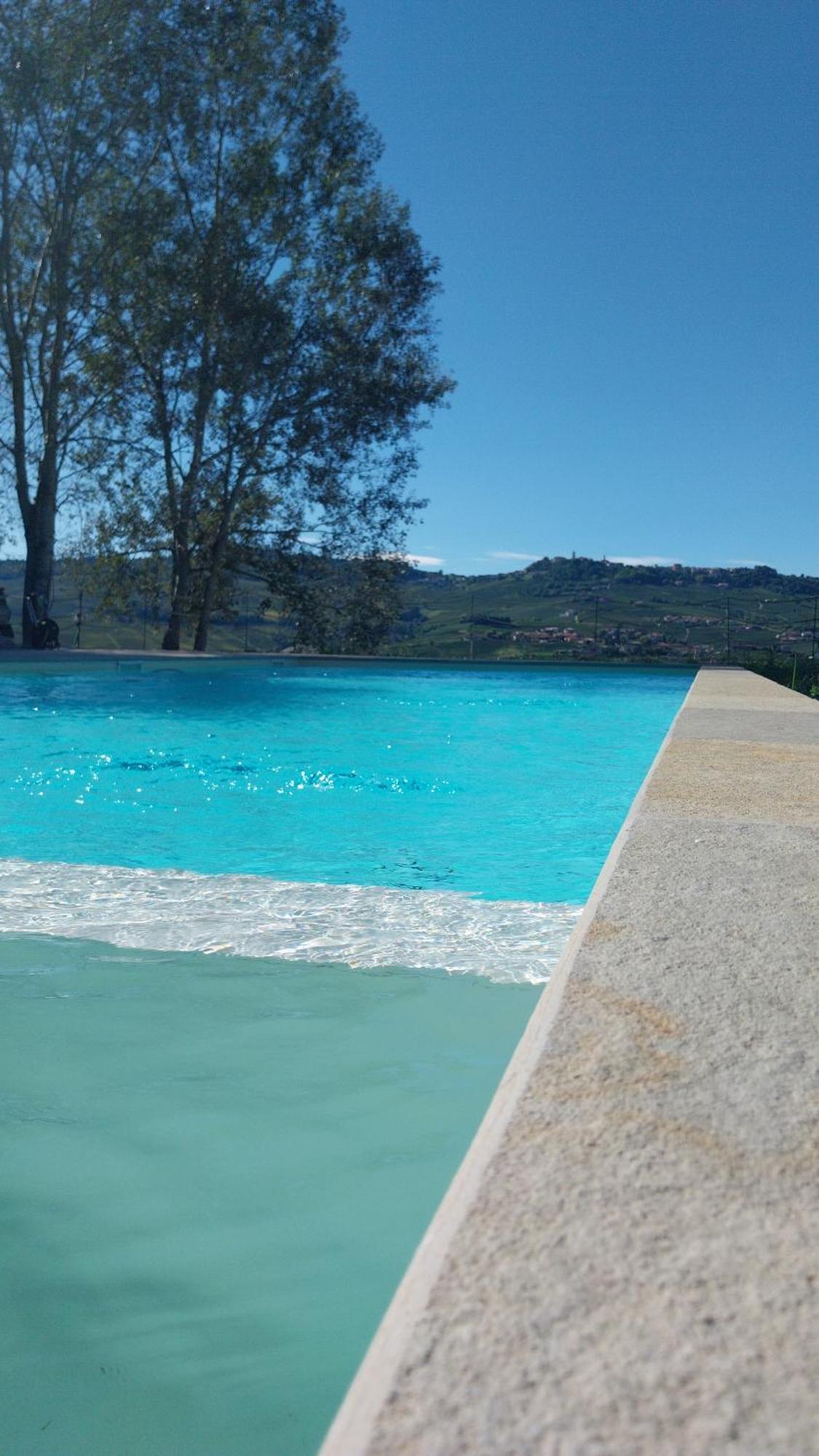 Tenuta Montanello B&B Castiglione Falletto Ngoại thất bức ảnh