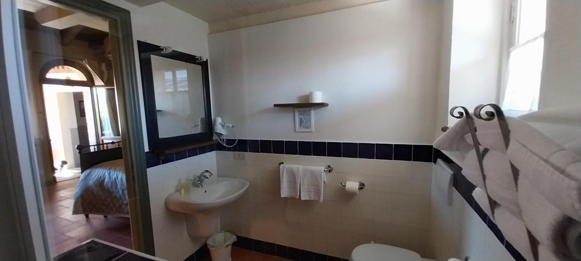Tenuta Montanello B&B Castiglione Falletto Ngoại thất bức ảnh