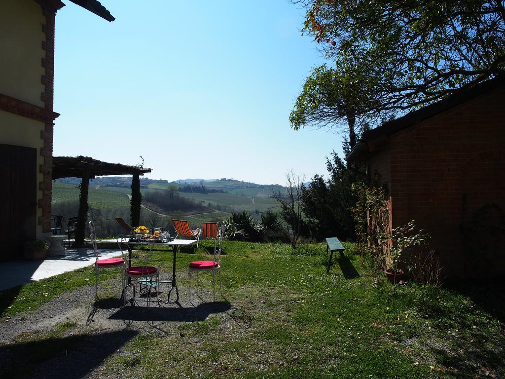 Tenuta Montanello B&B Castiglione Falletto Ngoại thất bức ảnh
