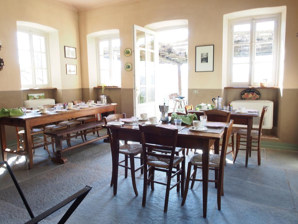 Tenuta Montanello B&B Castiglione Falletto Ngoại thất bức ảnh